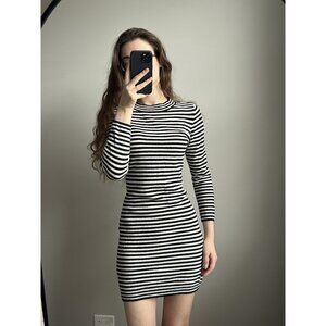 Black & White Striped Wool Cashmere Long-Sleeve Bodycon Dress Size Small – Fitte